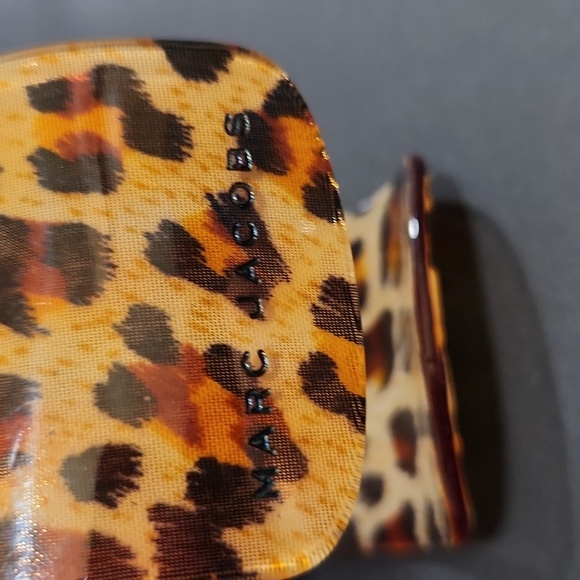 Marc Jacobs Leopard Print Lucite/Plastic Cuff Bracelet - Picture 4 of 5